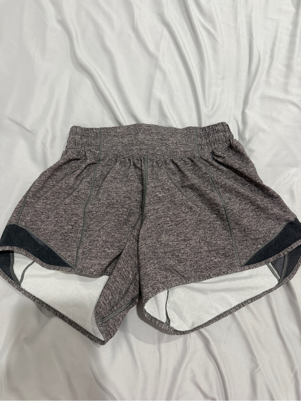 Lululemon Hotty Hot Size 4
